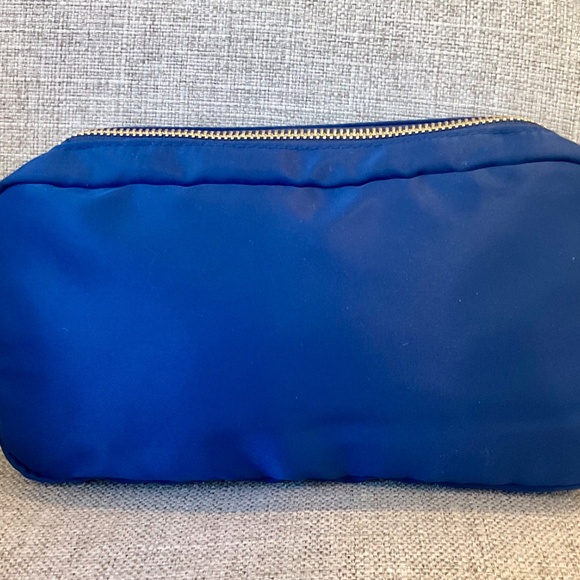 Chenille Letter Meds Cosmetic Bag NWOT - Picture 2 of 3